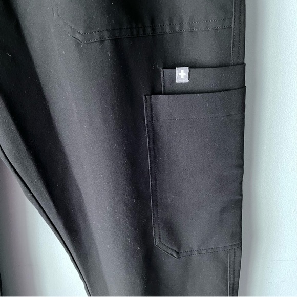 Figs Technical Collection Scrubs Set Top & Bottom Straight Leg Black XL - Picture 11 of 15